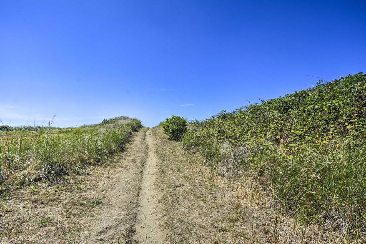 Coastal Pnw Gem With Hot Tub - Walk To Beach! Grayland Esterno foto